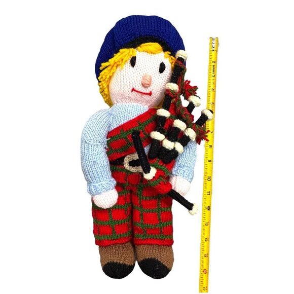 Handmade Scottish Bagpiper Knit Doll With Red Tartan Outfit & Blue Beret Vintage - Picture 4 of 4